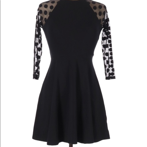 EXPRESS MINI COCKTAIL CREW NECKLINE SHEER SLEEVES - Picture 3 of 4